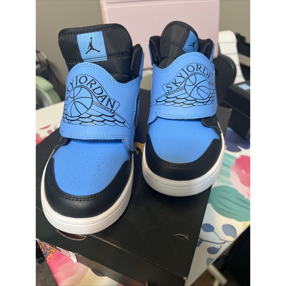 Air Jordan Sky Jordan 1 PS 'University Blue' - BQ7197-041 Kids Size 2Y